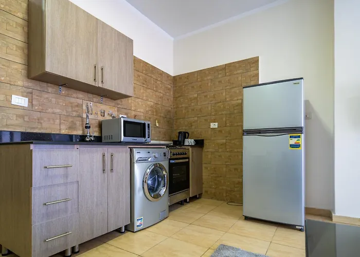 Delmar Apartmanhotel 3*