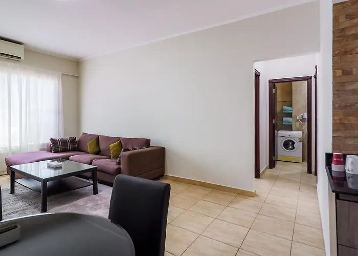 Delmar Apartmanhotel Gurdaka