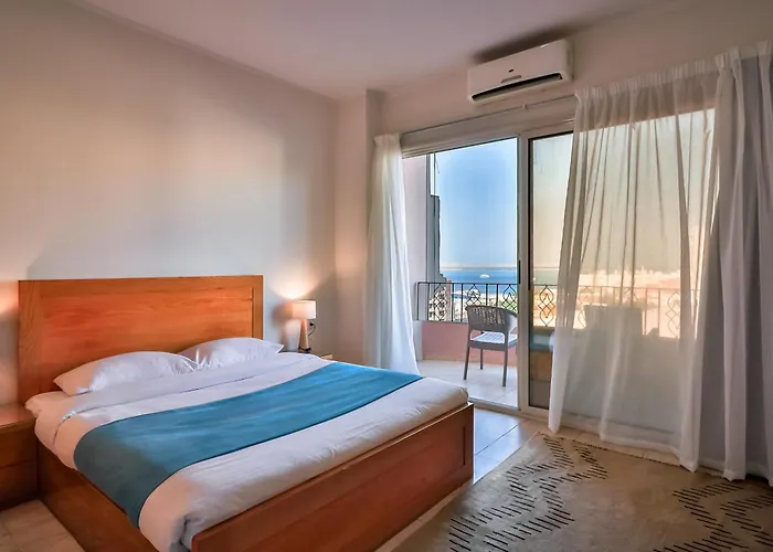Apartmanhotel Delmar Gurdaka