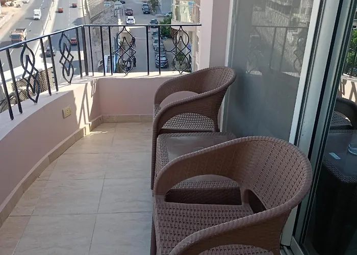 Apartmanhotel Delmar Gurdaka