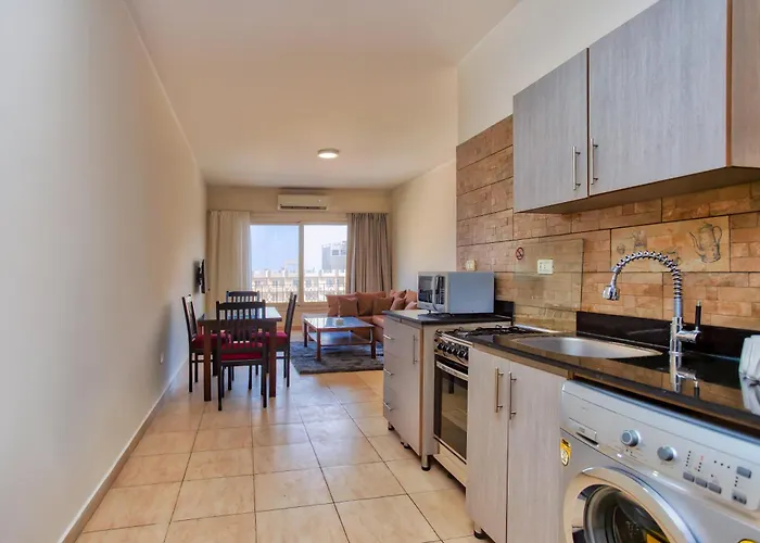 Delmar Apartmanhotel 3*